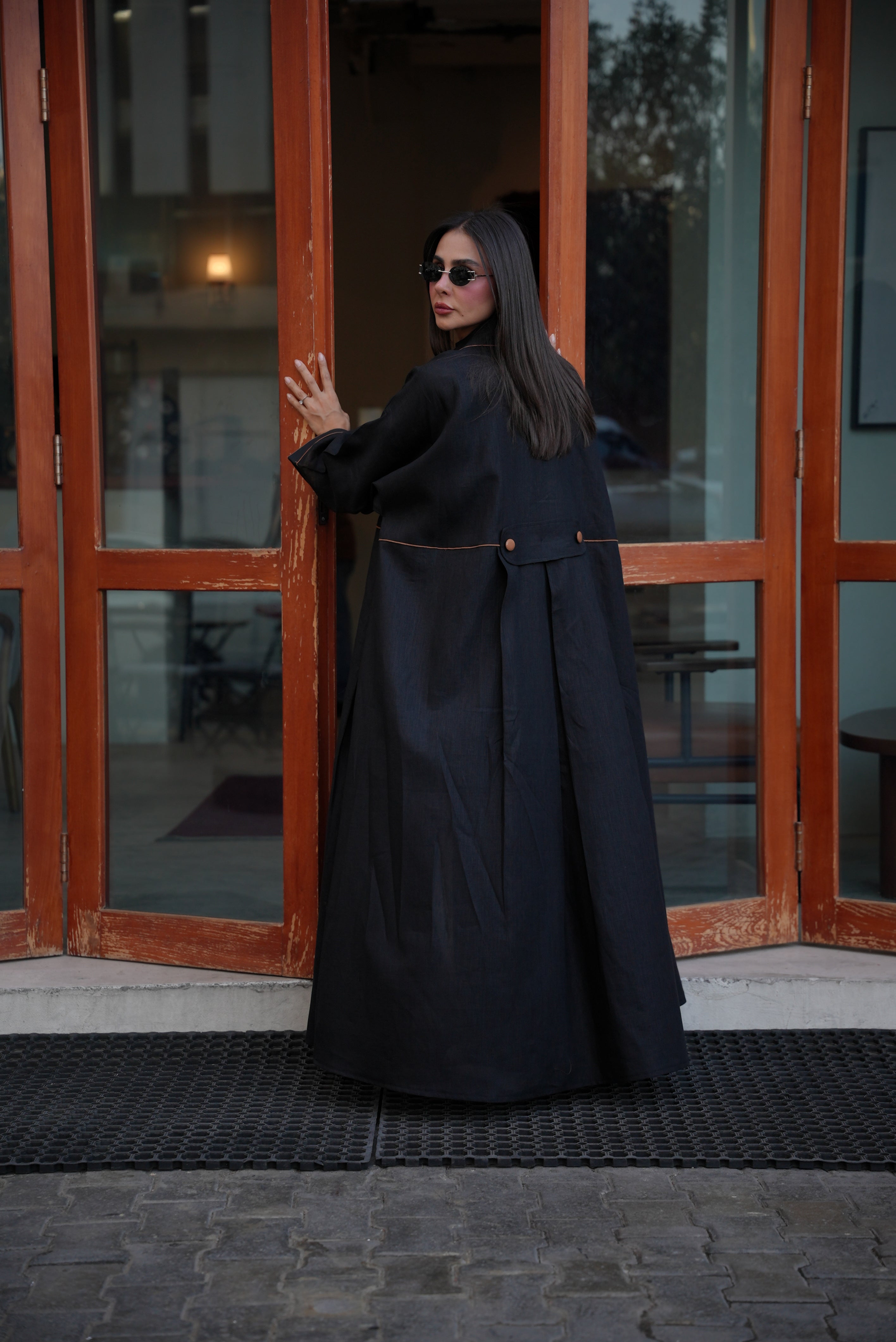 Linen Abaya with Camel Trim – Free Size