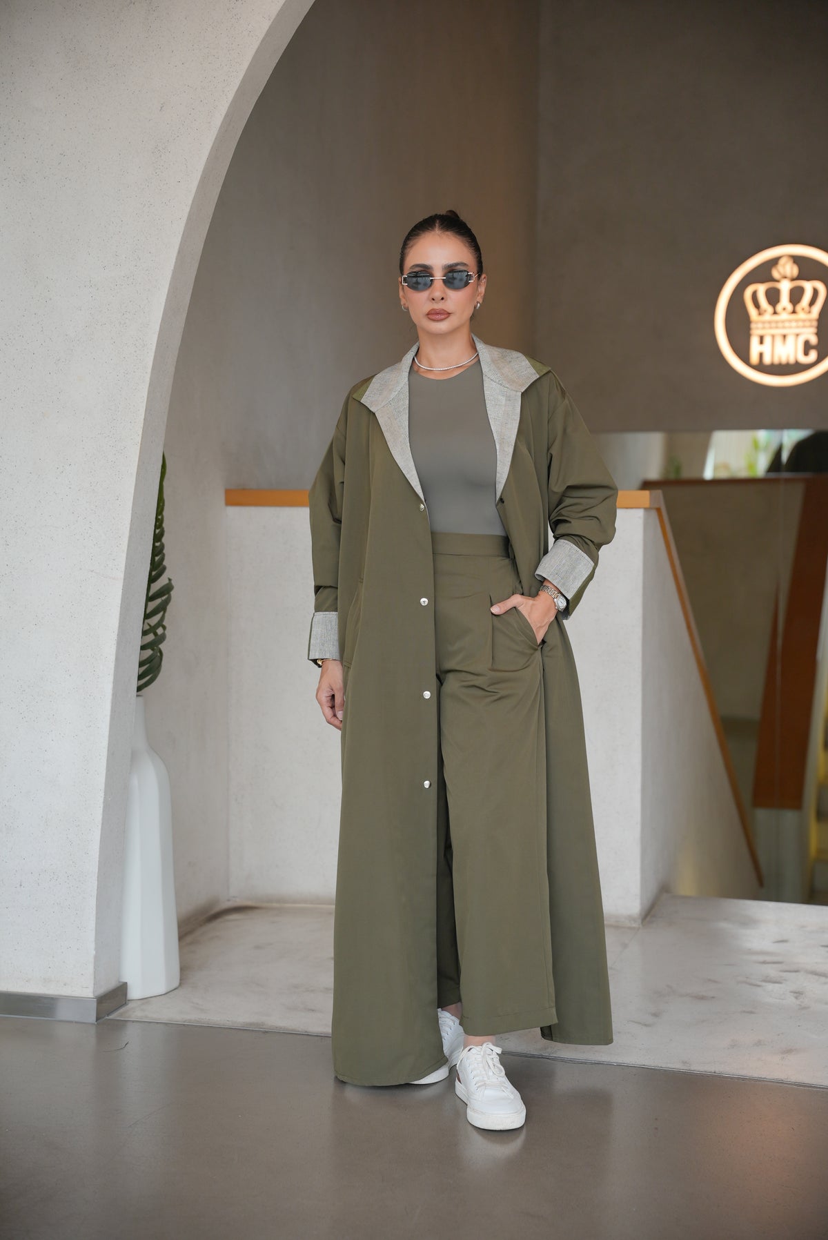 OLIVE GREEN TRENCH COAT ABAYA AND PANTS SET-2008