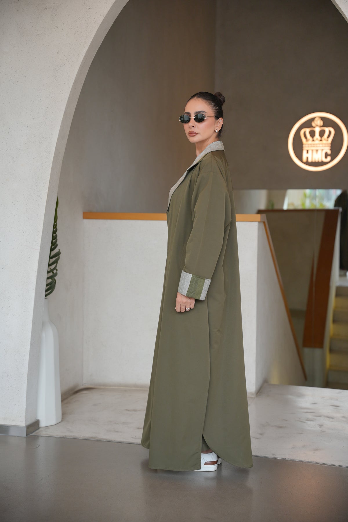 OLIVE GREEN TRENCH COAT ABAYA AND PANTS SET-2008