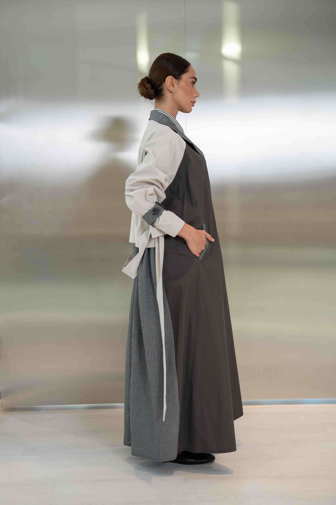 Grey & Beige Trench Coat Abaya – 2052