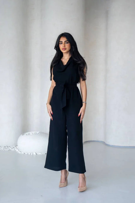 Linen jumpsuit in black color C:195