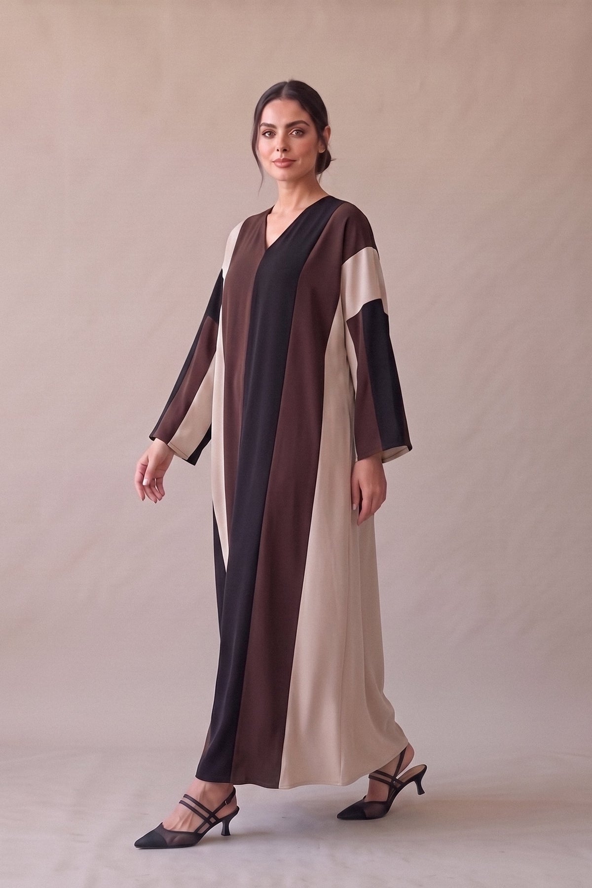 Crepe Abaya in Brown, Beige & Black –2073