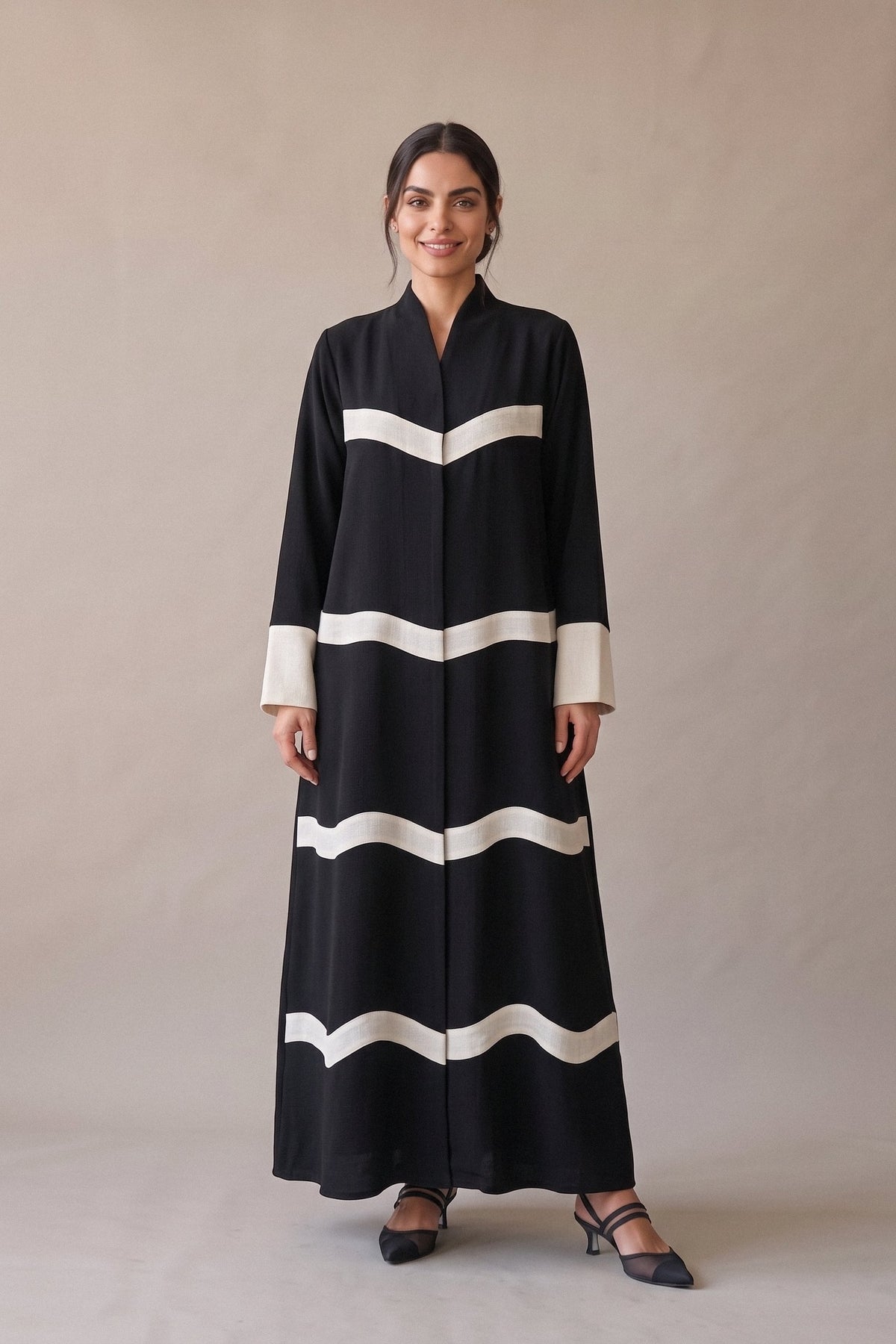 Black Crepe Abaya with White Details –2078