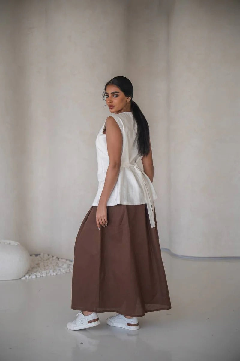 Linen vest and skirt set. C:204 white-brown