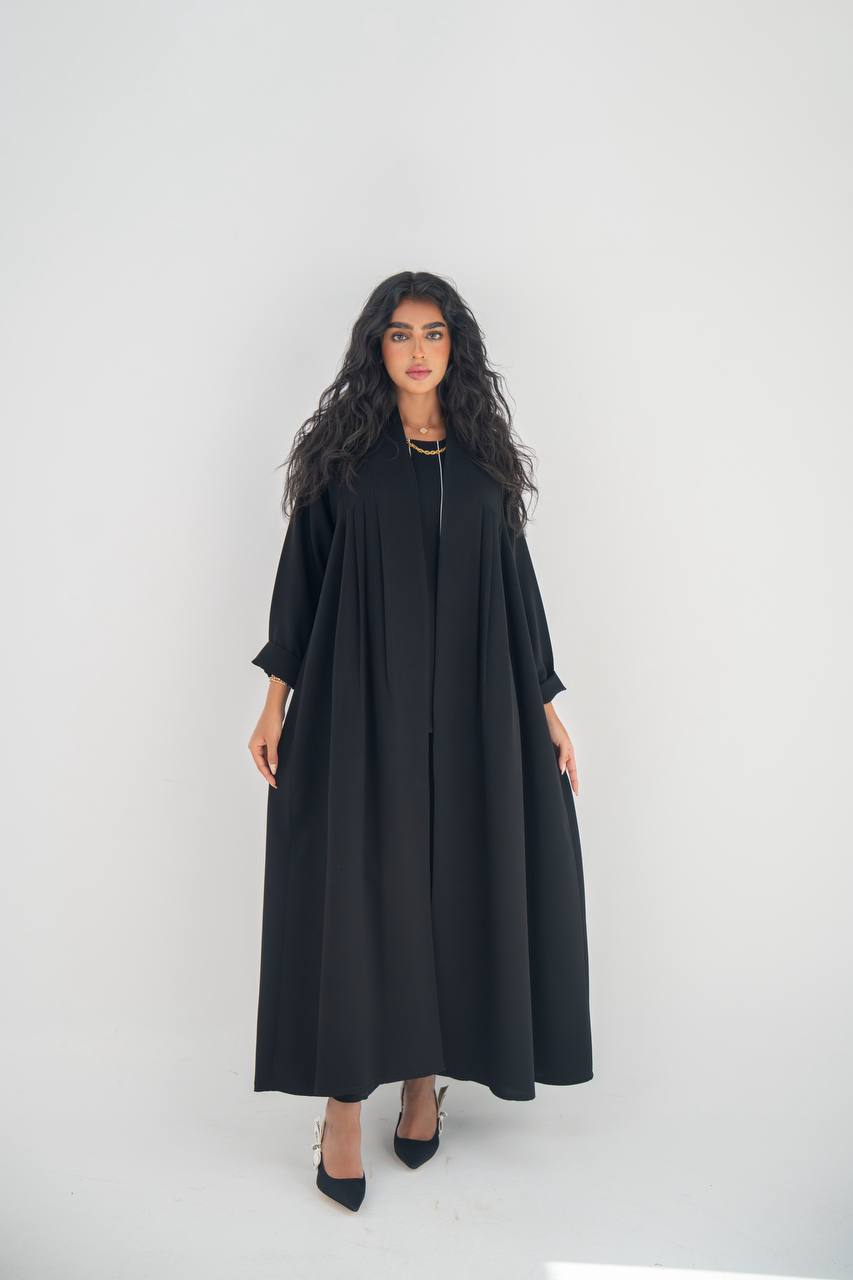 عباية سوداء من الكريب مع ثنيات C:6649 