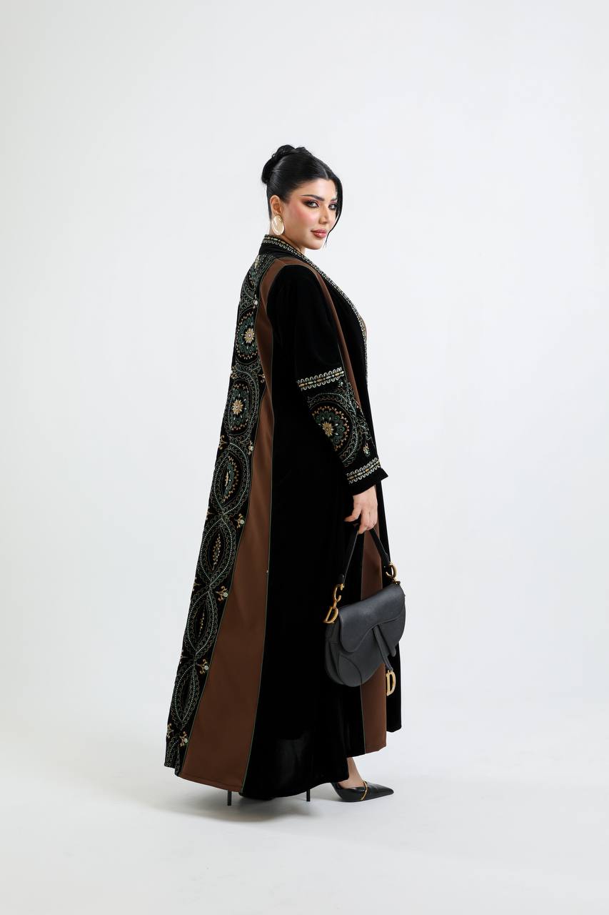 Velvet and crepe abaya with green embroidery. C:6720
