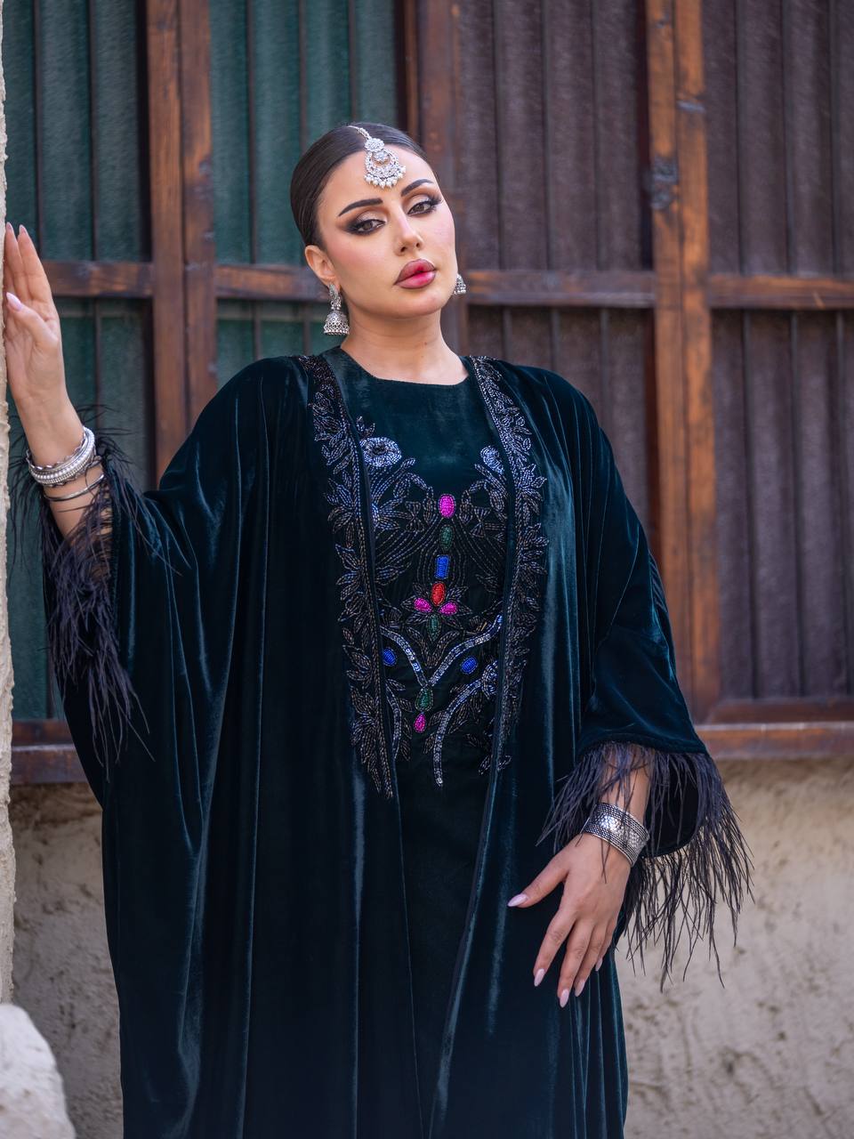 A set of bisht and dress, velvet in olive green with hand embroidery..C:6716