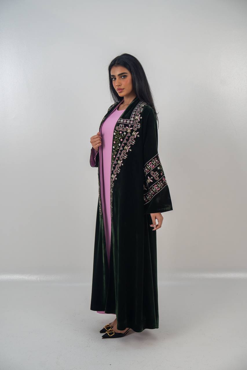 Embroidered velvet abaya, olive green. C:6708