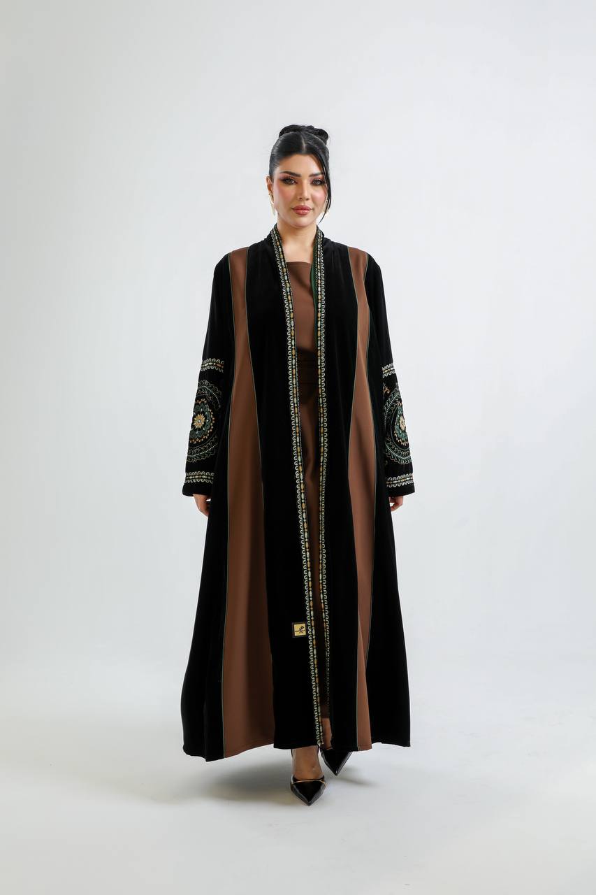 Velvet and crepe abaya with green embroidery. C:6720