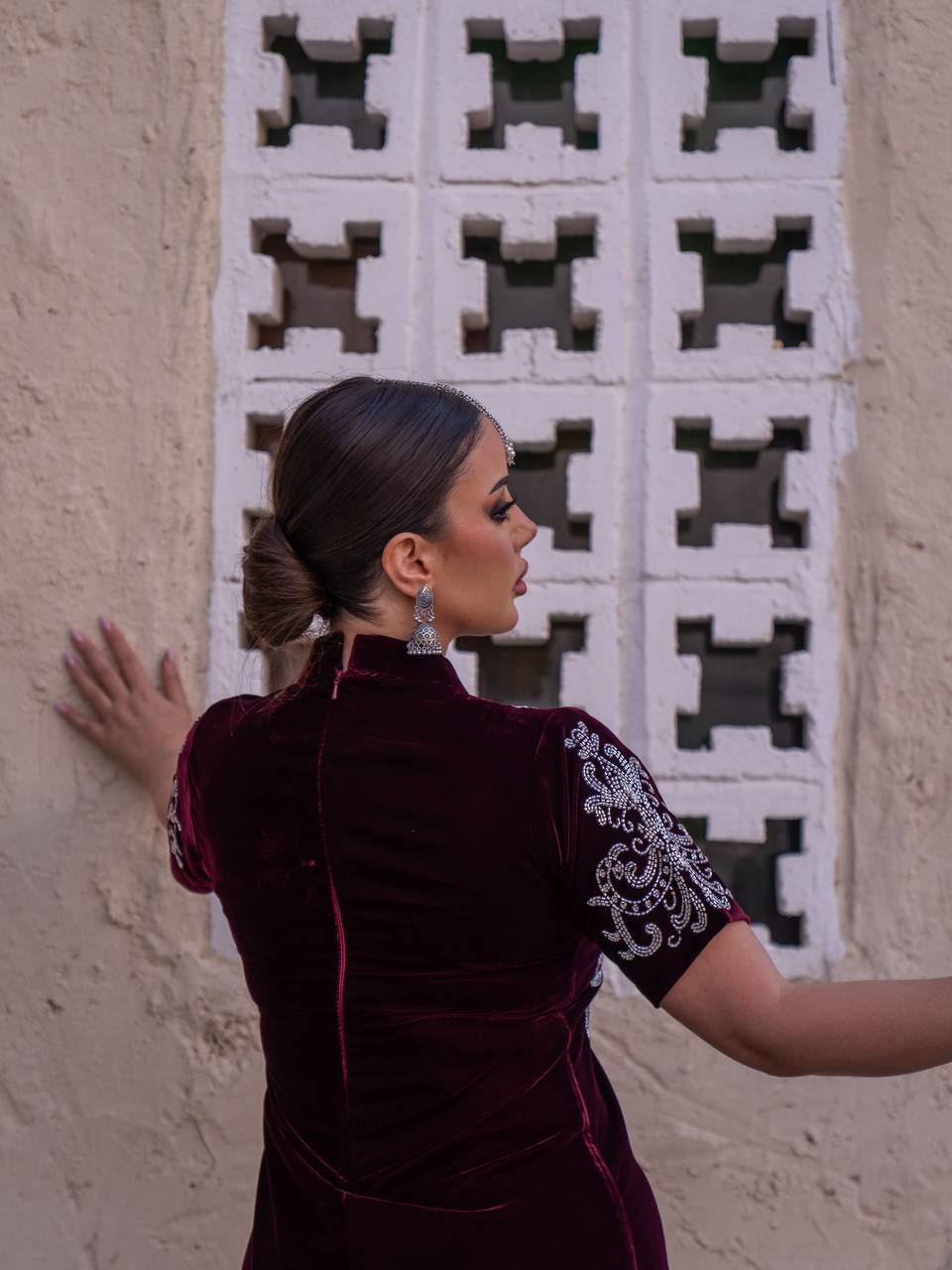 Burgundy velvet abaya and dress set. C:6731