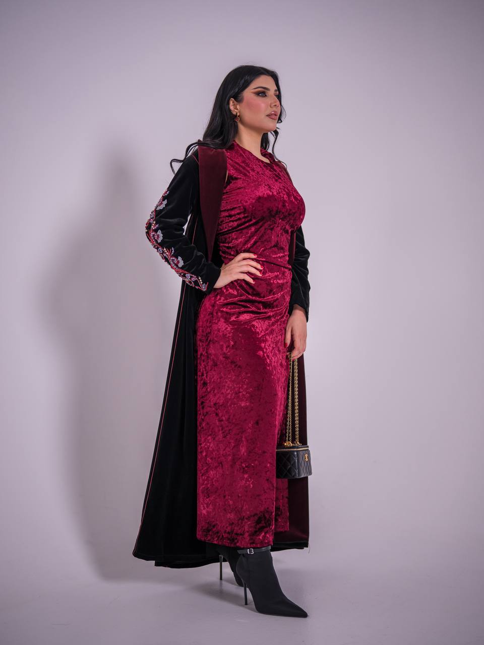 Black velvet blazer abaya with hand-stitched details. C:6735