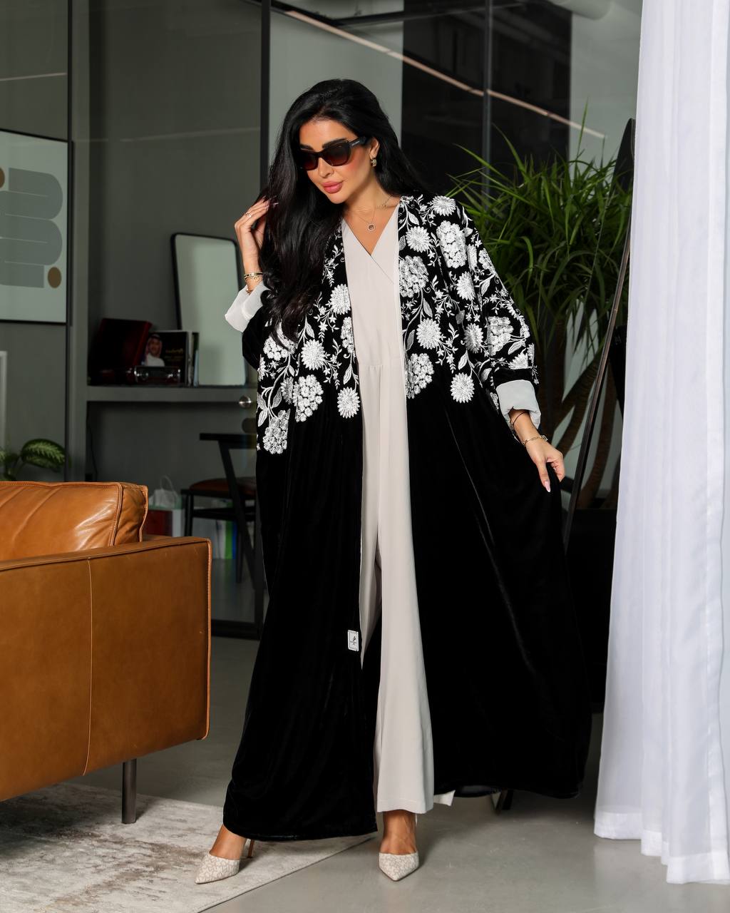 Abaya Black Embroidered White Velvet Besht 6340 White