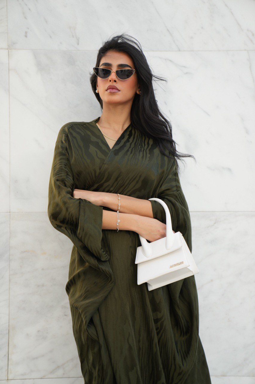 ABAYA CREPE SILK C:6380 GREEN (Free size)