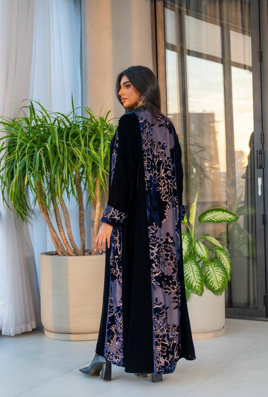 Plain velvet abaya in navy color with floral velvet C:6573
