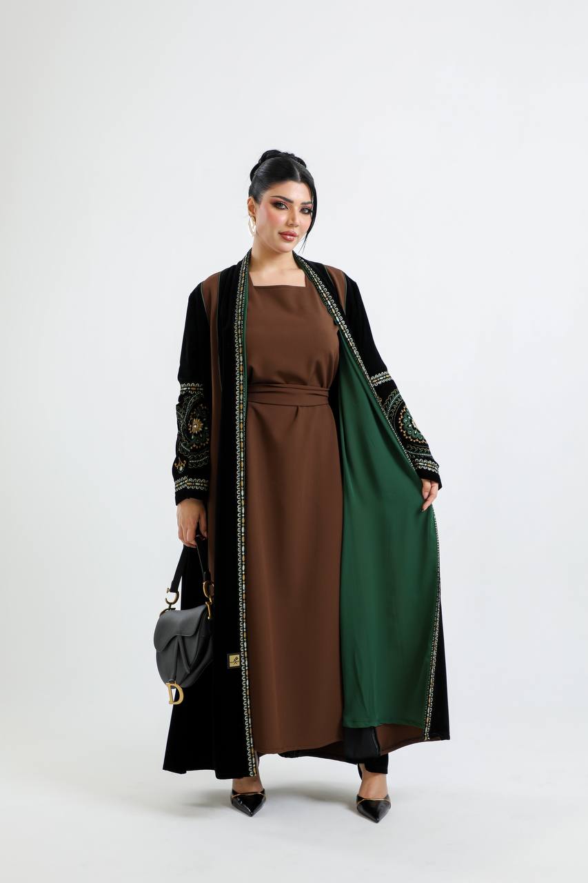 Velvet and crepe abaya with green embroidery. C:6720