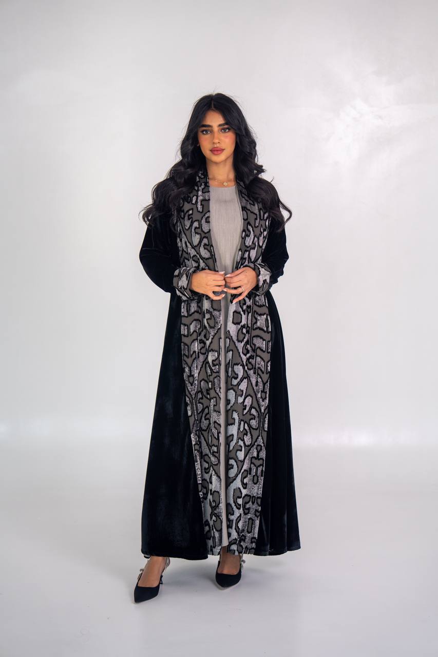 Black velvet abaya. C:6713