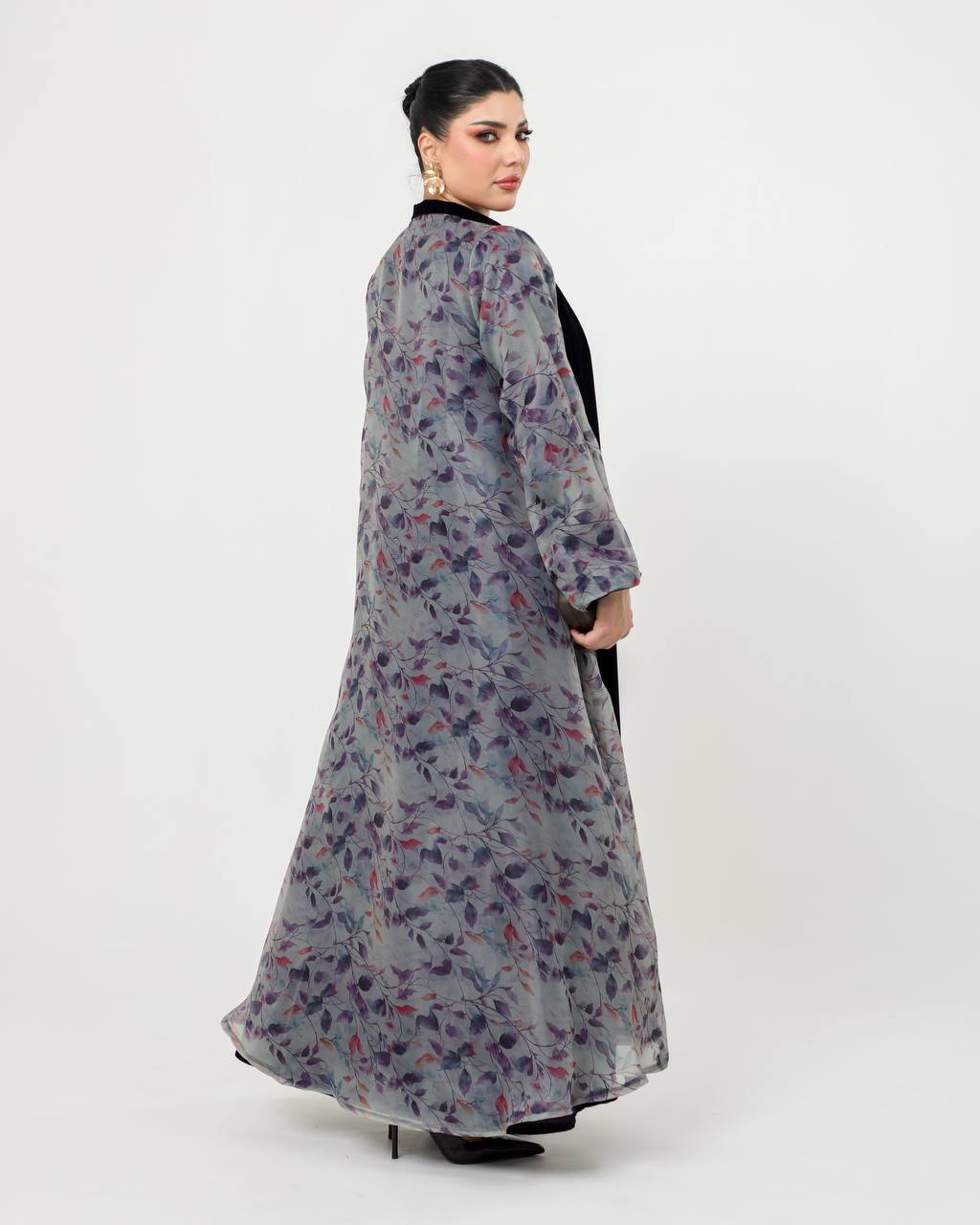 Double-face abaya made of organza fabric with purple velvet.C:6727