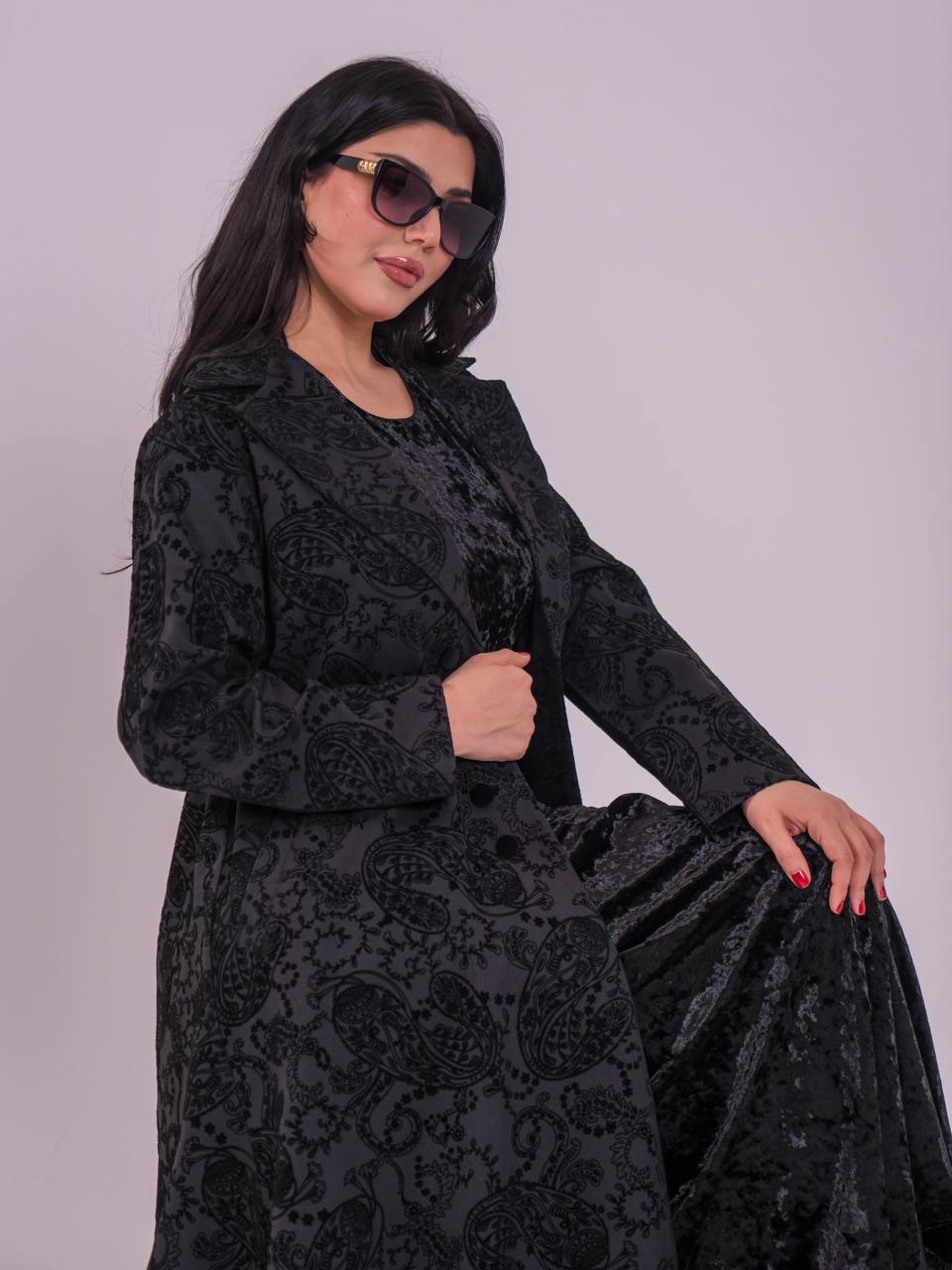 Blazer abaya in printed crepe fabric, in black.C:6732