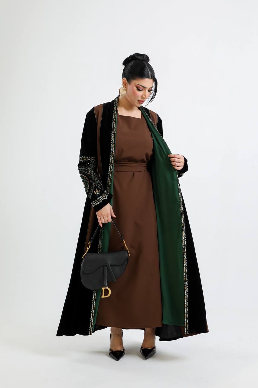 Velvet and crepe abaya with green embroidery. C:6720