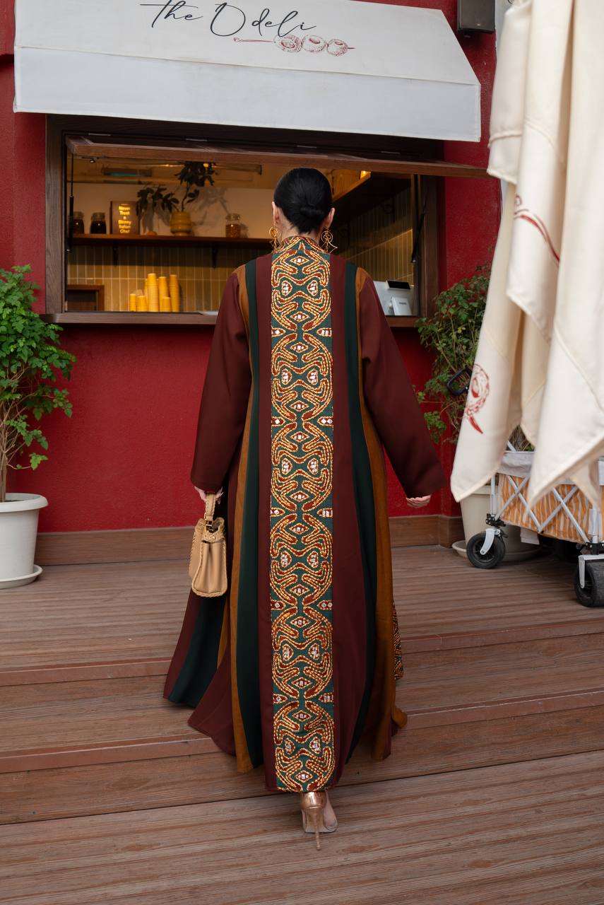Crepe abaya with linen in brown and camel colors .C:6742