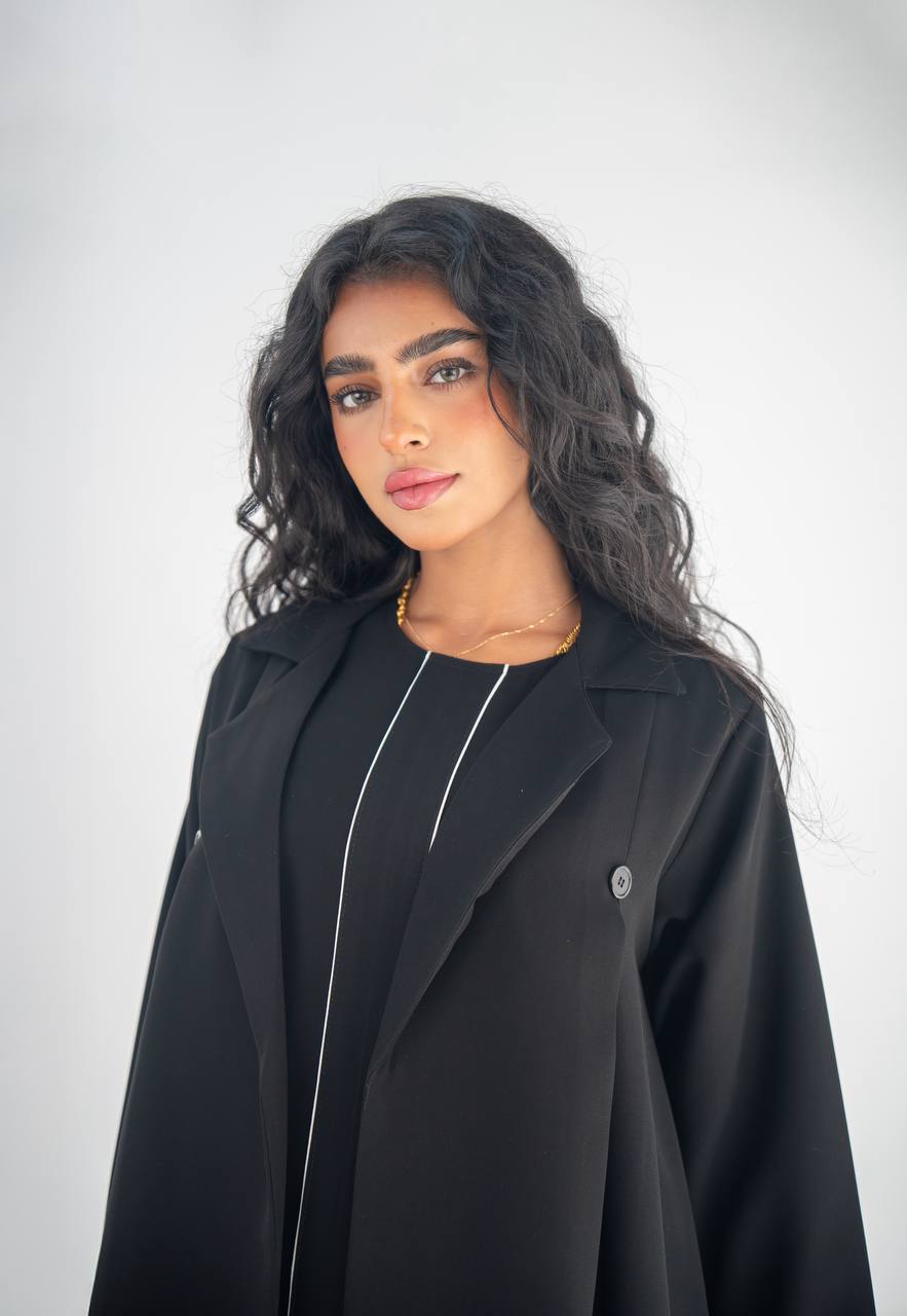 طقم عباية بليزر من الكريب الأسود مع بطانة داخلية، رقم الموديل: 6642، طقم أسود 