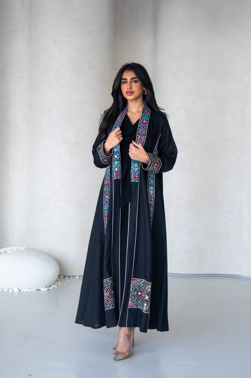 عباية من الكتان الأسود مطرزة C:6589 أسود 