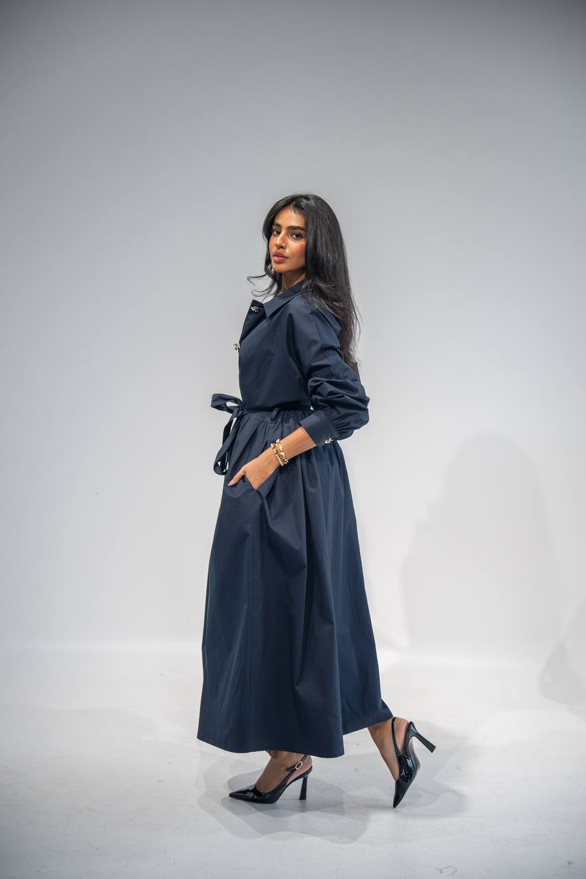 Elegant free size trench coat, in navy blue . C:6685 Navy