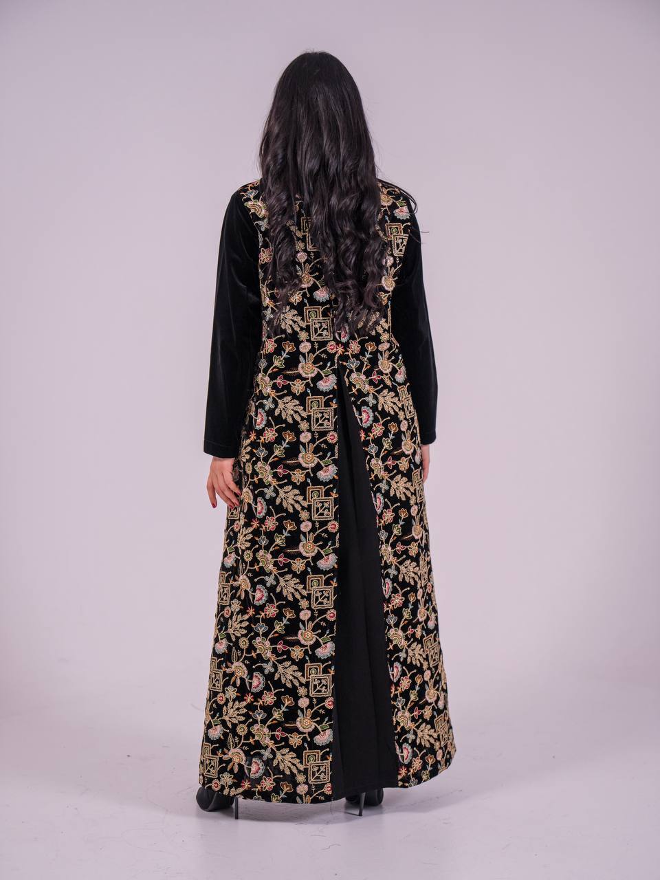 Plain velvet abaya with embroidered velvet. C:6736