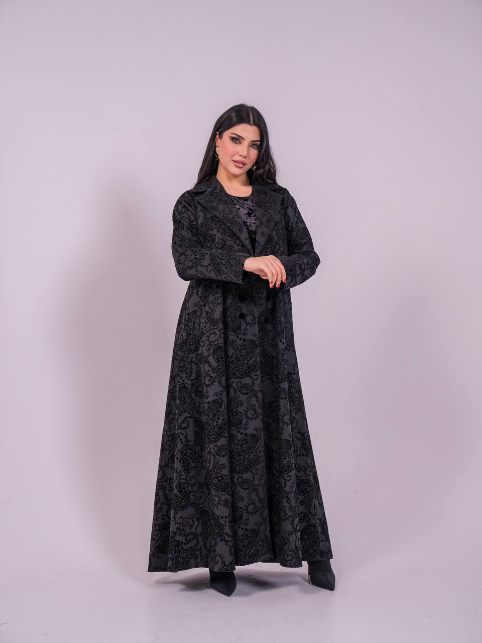 Blazer abaya in printed crepe fabric, in black.C:6732