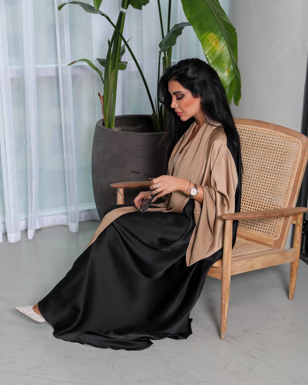 Cloche abaya made of silk crepe fabric C:6343 (Free size)