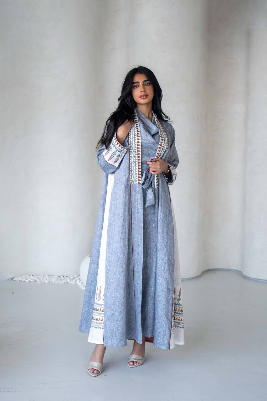 Linen abaya in light gray with embroidery C:6588 Gray