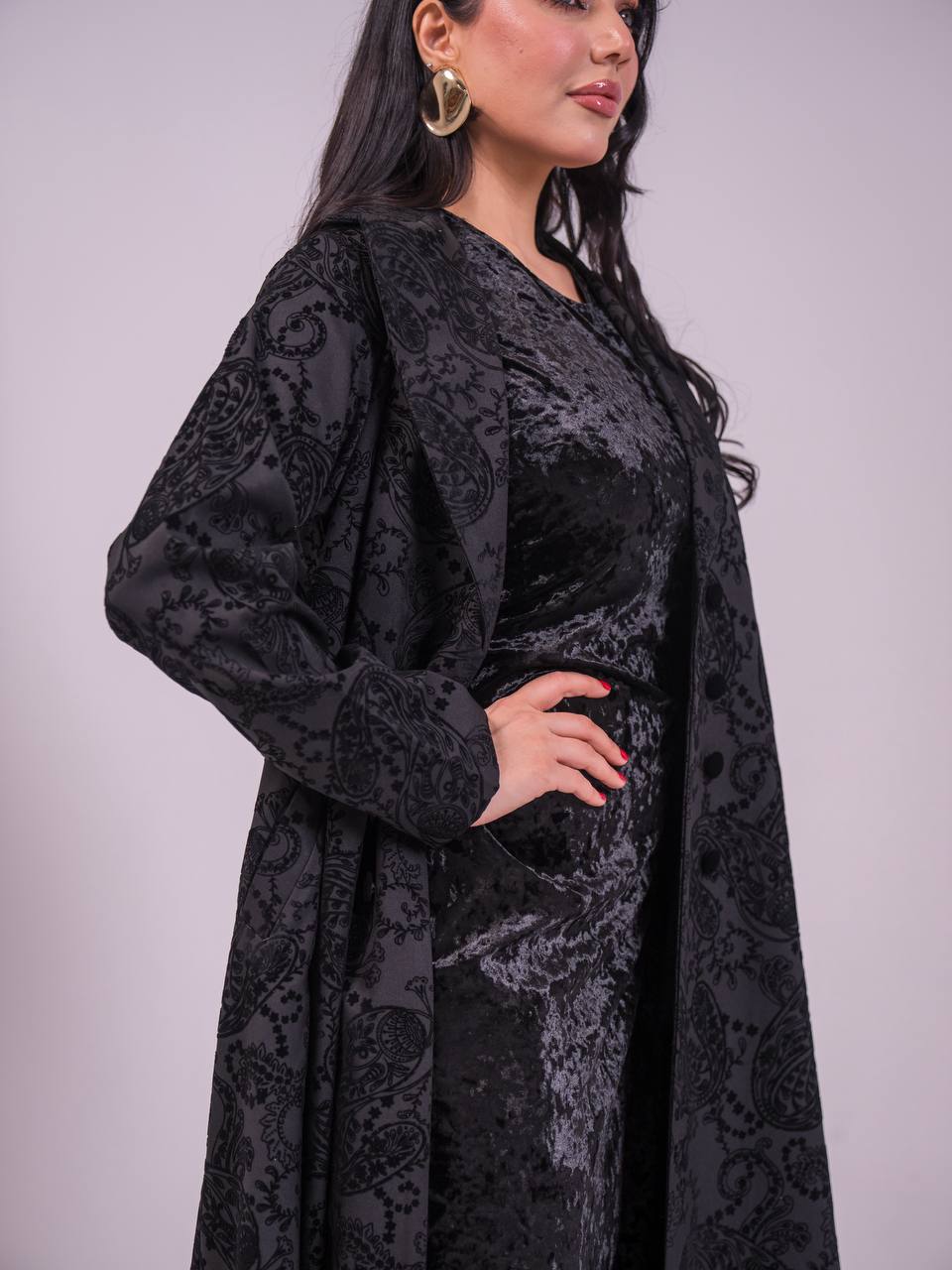 Blazer abaya in printed crepe fabric, in black.C:6732