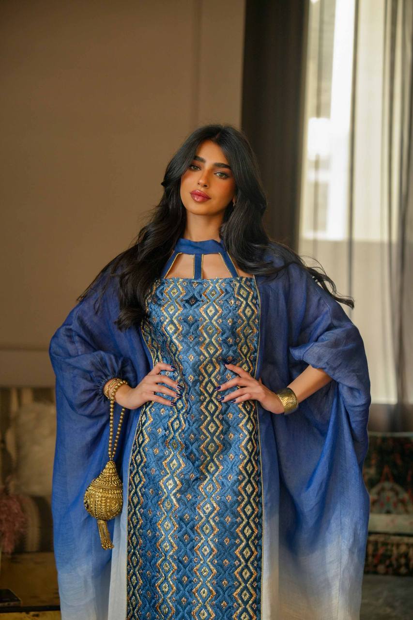 Linen Daraa in blue and light beige C:6609