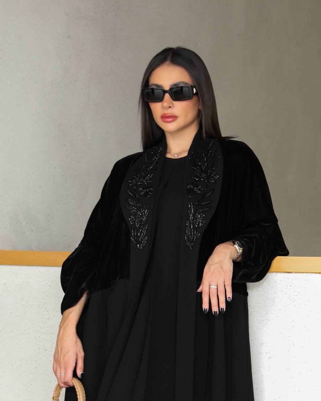 ABAYA BESHT VELVET AND CREPE WITH HANDMADE BEAT EMBROIDERY C:2039 (Free size)