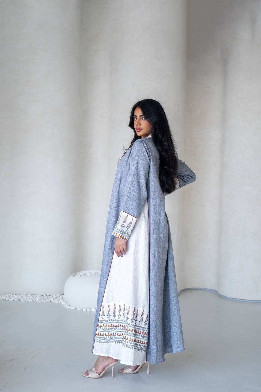 Linen abaya in light gray with embroidery C:6588 Gray