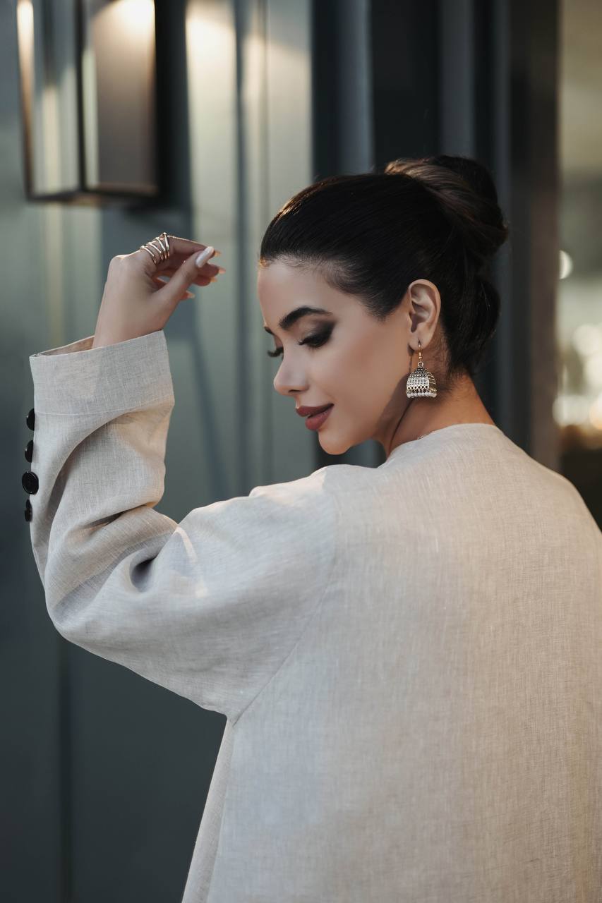 Linen abaya in light beige C:6597