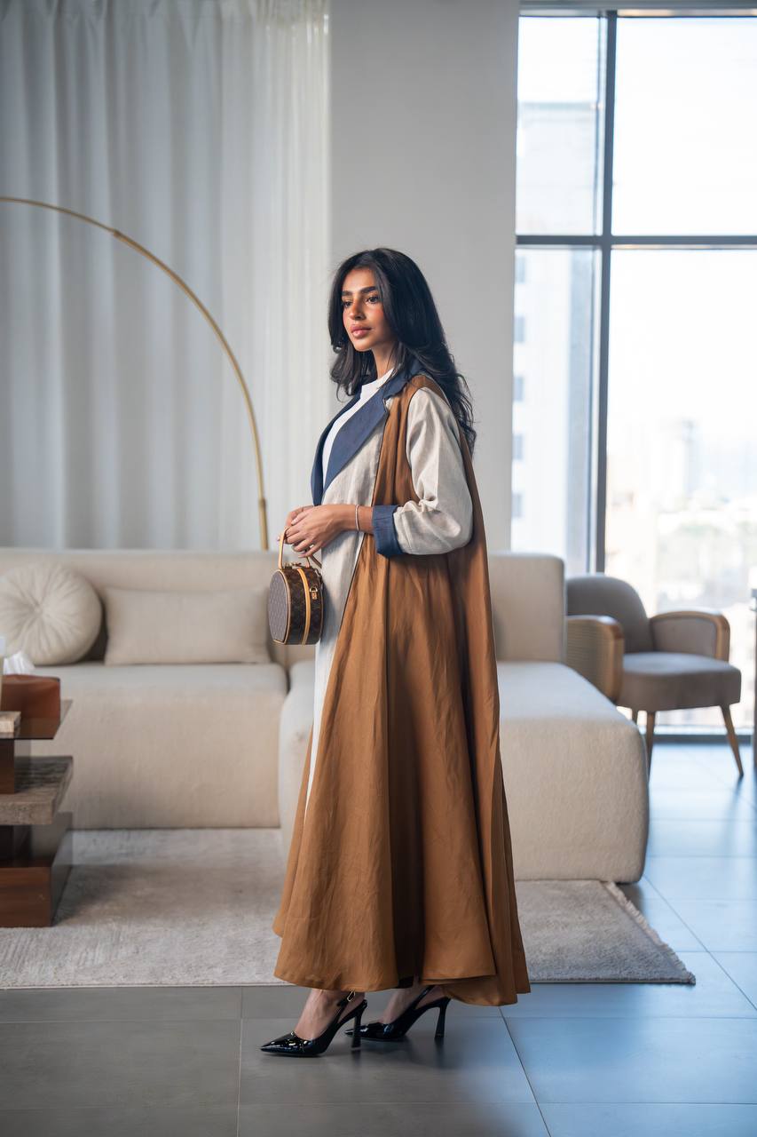 Beige and camel linen abaya. C:6686