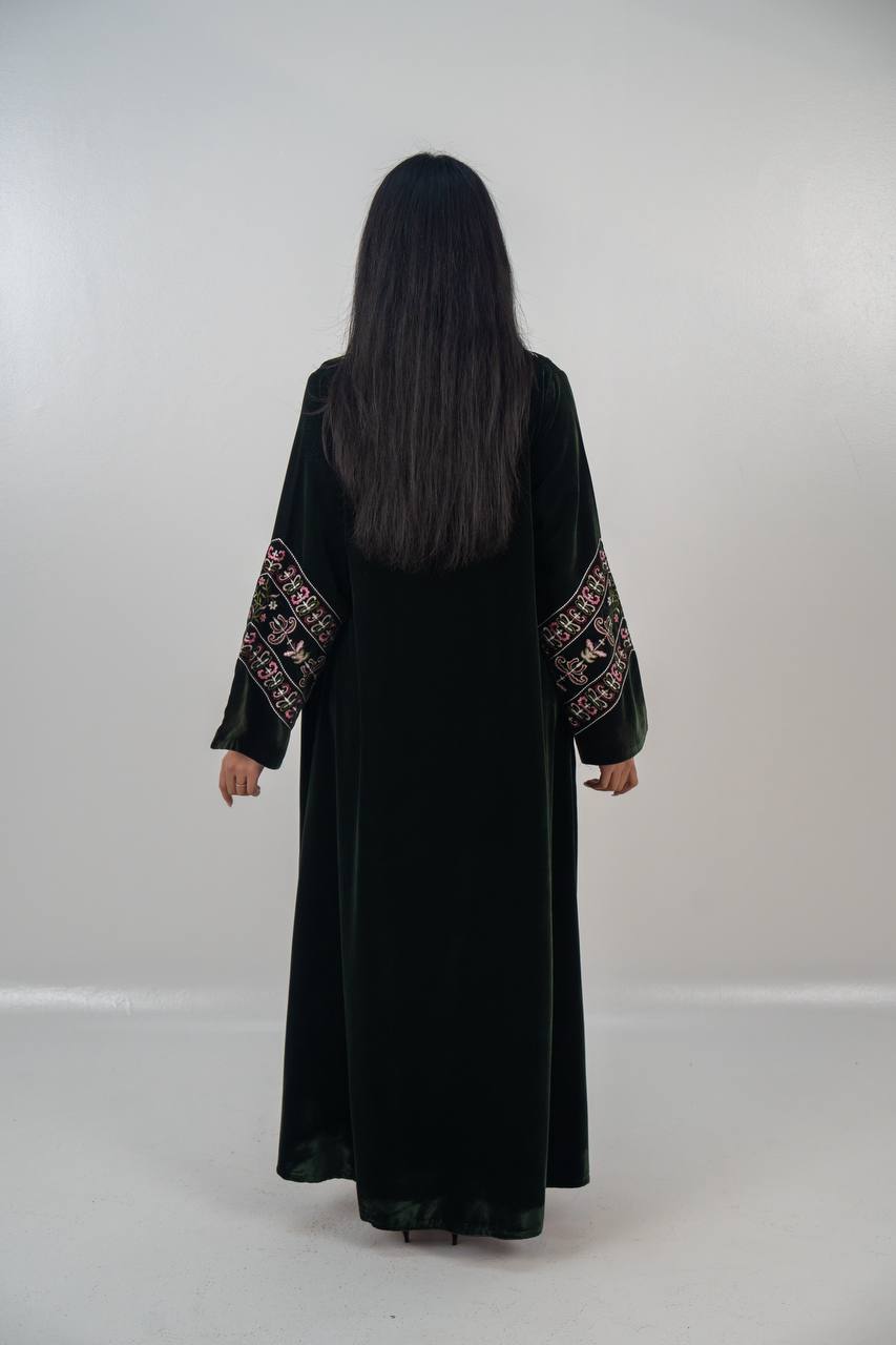 Embroidered velvet abaya, olive green. C:6708