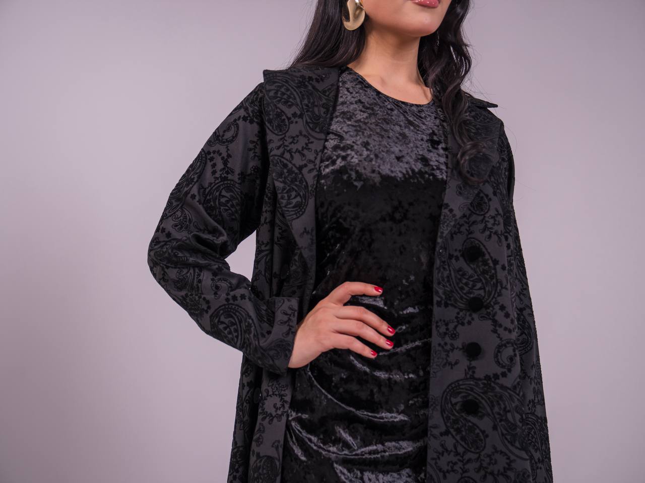 Blazer abaya in printed crepe fabric, in black.C:6732