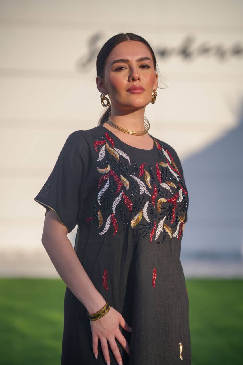 Bisht made of burlap and linen dress, in black with hand embroidery C:6617