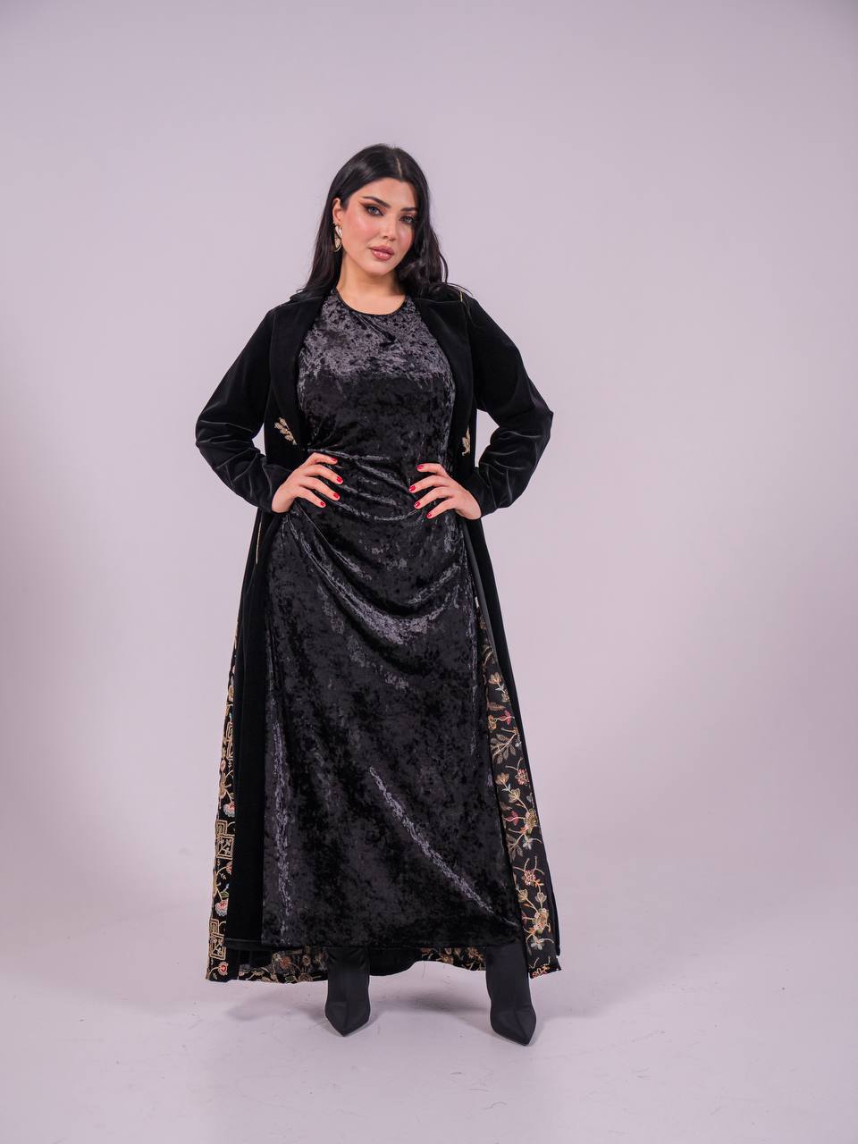 Plain velvet abaya with embroidered velvet. C:6736