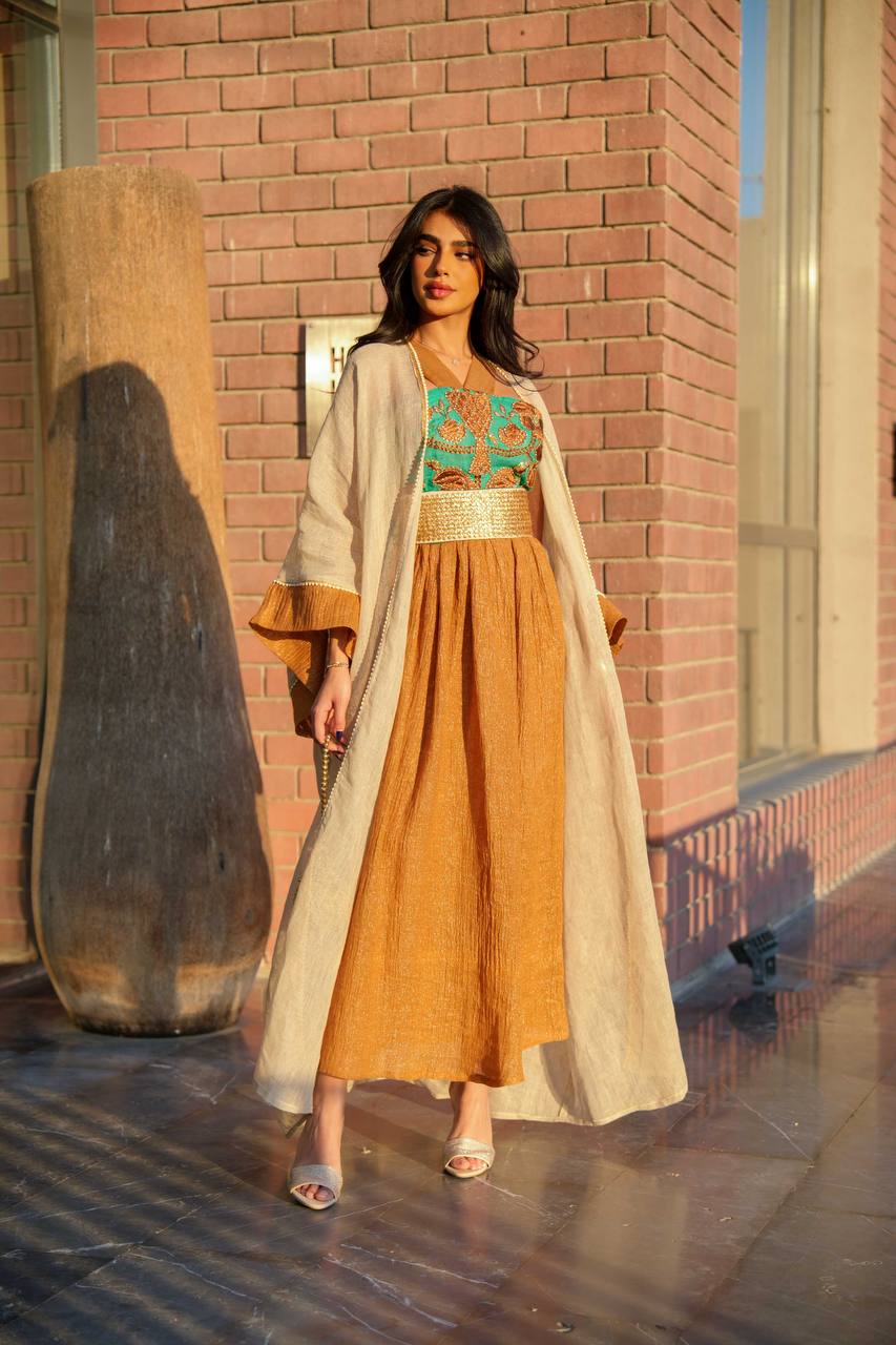 Light beige linen burlap bisht with camel linen dress C:6590