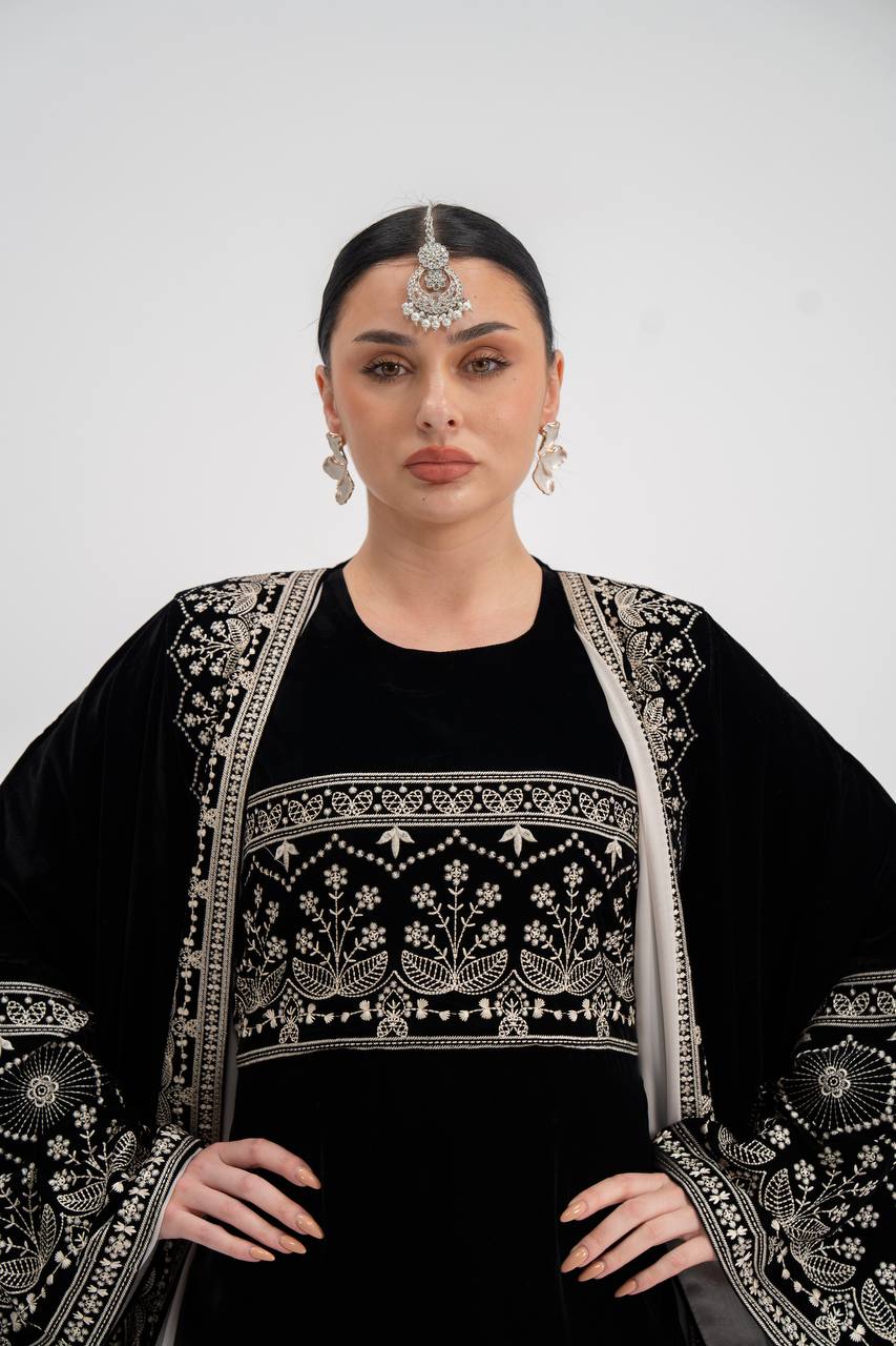 Black velvet abaya with embroidery (with inner set). C:6744