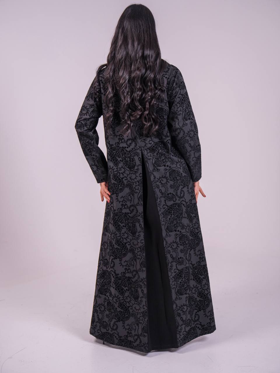 Blazer abaya in printed crepe fabric, in black.C:6732